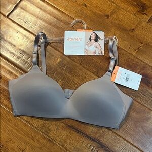 Warner's Women's Sleek Nude Bra